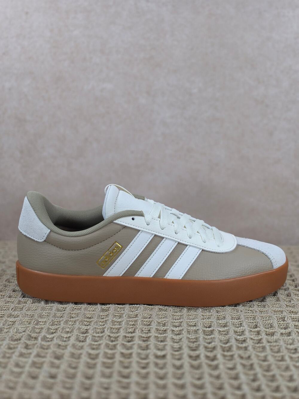 Adidas VL Court 3.0 JR0983 Men’s 10 Beige White Gum – Brand New